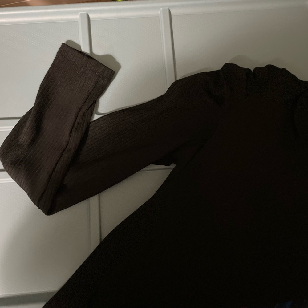 Women’s Puffed Sleeve Black Long Sleeve Top NWOT - Picture 4 of 6